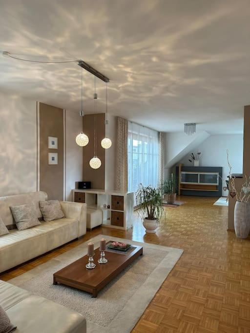 Freundliche Wohnung Naehe Weinstrasse Fuer 5 Personen Wagna Kültér fotó