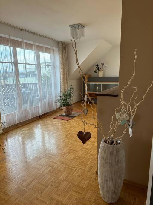 Freundliche Wohnung Naehe Weinstrasse Fuer 5 Personen Wagna Kültér fotó